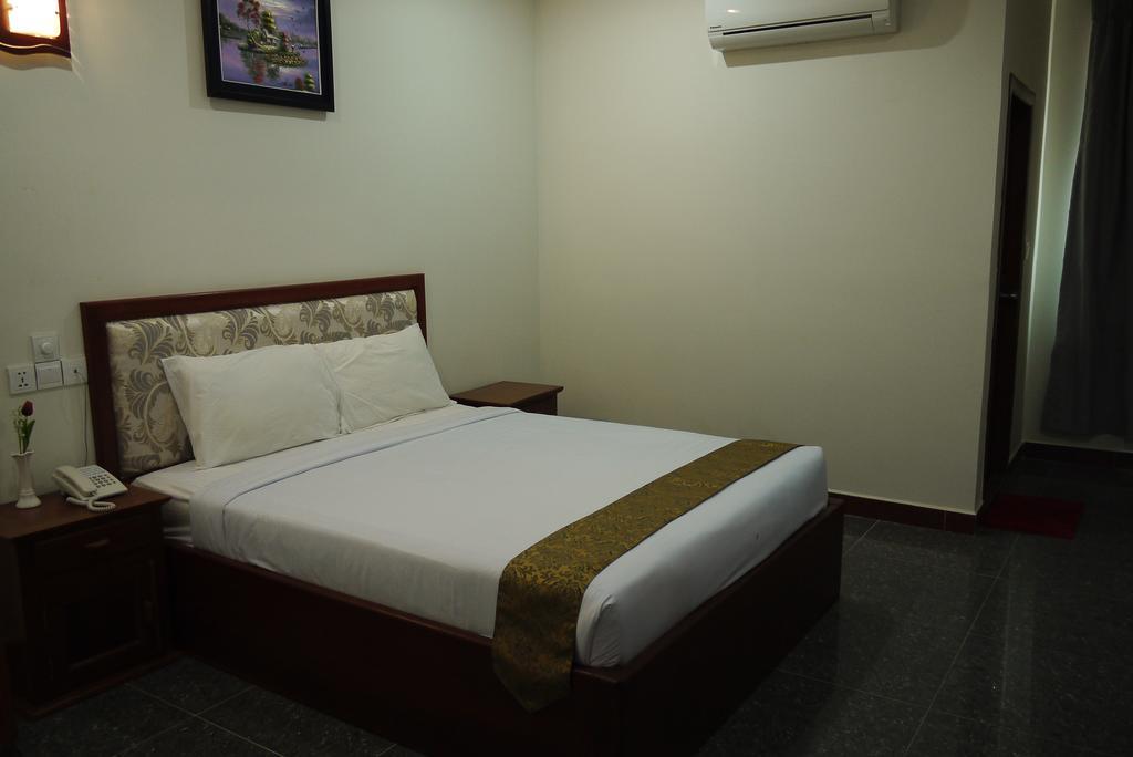 Tan Tower Hotel Phnom Penh Exterior foto